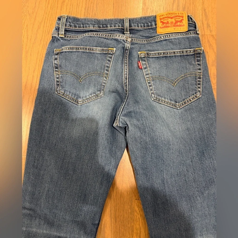 Levi's Slim Fit Men's Jeans in Classic Blue size 31x32